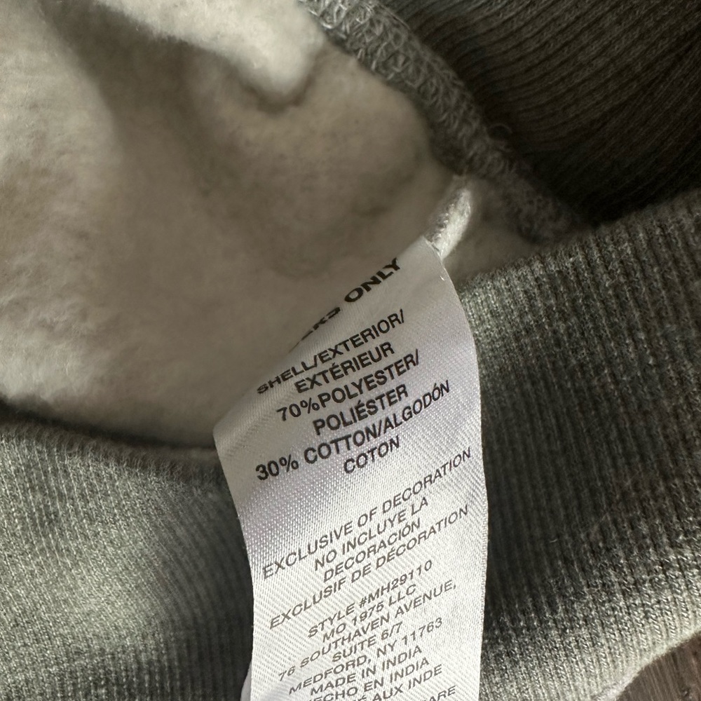 Member’s Only Colorblock Sweatshirt - Picture 5 of 5